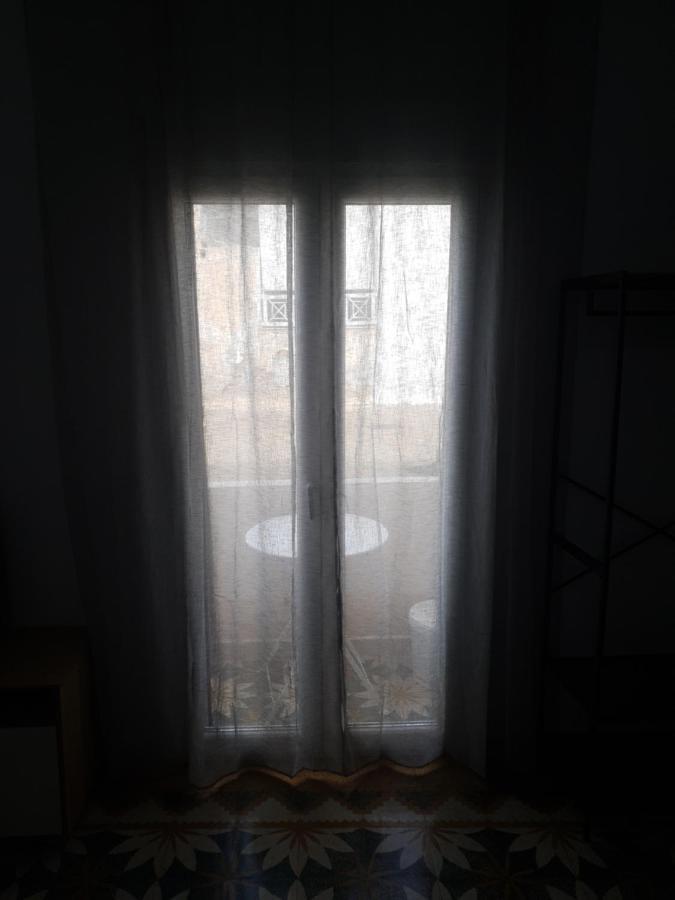 Callisto Room 4 エルムポリ エクステリア 写真