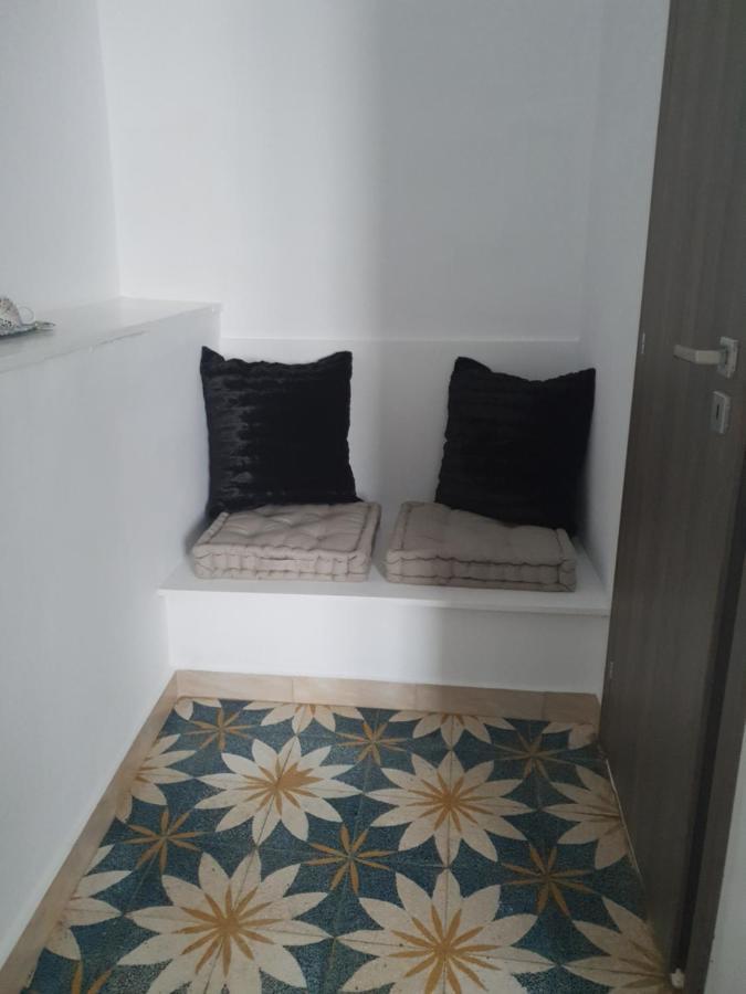 Callisto Room 4 エルムポリ エクステリア 写真
